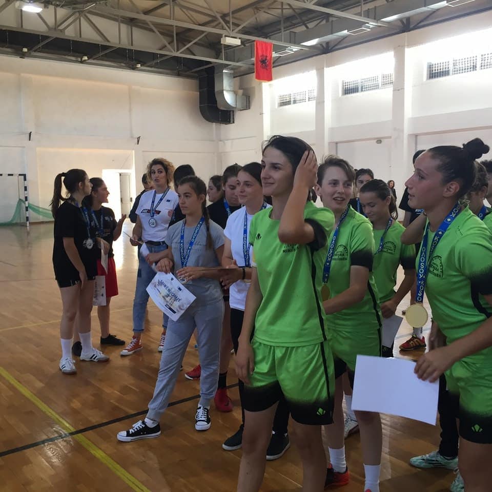 Skenderaj: Ceremonia e ndarjes se shperblimeve