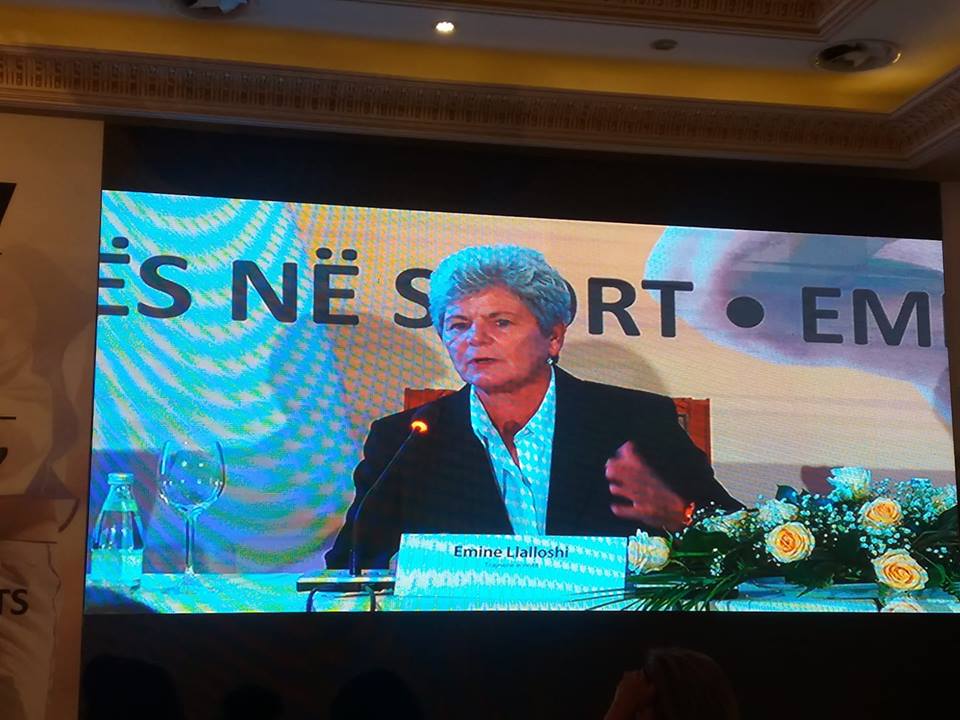 Znj. Emine Llalloshi, trajnere e notit,